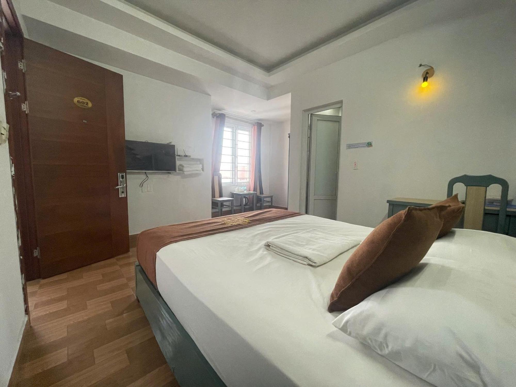 Cozi Hotel Hai Phong Exterior foto